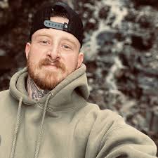 Stream Wayne Boone music