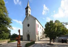 Das im jahr 1972 in ziegelbauweise errichtete, gepflegte reihenmittelhaus befindet sich in beliebter und ruhiger neustadtlage von burghausen. Haus Der Fotografie Dr Robert Gerlich Museum