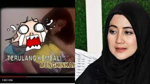 Hal tersebut diungkap oleh abidzar saat menjadi bintang tamu di acara nih kita kepo pada jumat (9/10/2020) lalu. Sebelum Dinikahi Uje Umi Pipik Pernah Tampil Seksi Dalam Video Klip Grup Band Ini Videonya Halaman 3 Sriwijaya Post