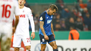 Alors que charles aránguiz a signé à leverkusen et que jonathan de guzmán se dirigerait désormais vers sunderland. En Hoffenheim Acusan Que Mal Presente De Eduardo Vargas Se Debe A Los Largos Viajes Que Hace Por La Roja Emol Com