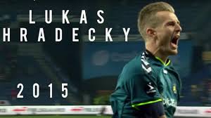 El guardameta de 25 años probará suerte por primera vez en la bundesliga. Lukas Hradecky 2015 Hd Bests Saves New Goalkeeper In Eintracht Frankfurt Youtube