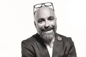 Dizajnéri Olah a Kemper: V architektúre je sklo stále podceňované