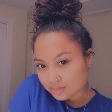 Kari Elder's Instagram, Twitter & Facebook