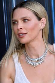 136 Foster Sara Stock Photos