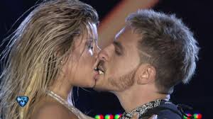 Momento emitido en showmatch, el martes 13/10/15.federico bal y laura fernández realizaron una coreografía de animals de maroon 5 y, como laurita anunció. Eltrece On Twitter Perreando Con Mi Ex Laurita Fernandez Y Fede Bal Se Sacaron Chispas Con Su Reggaeton Y Terminaron Chapando Https T Co Goxqfsibdu Https T Co 93gjebqm03
