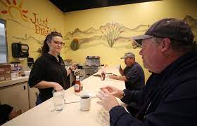 Is It Really Considered Rude To Wear Hat At The Table In The Usa Quora