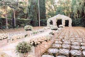 Jaw Dropping Luxury Outdoor Wedding Strictly Weddings Outdoor Wedding Romantic Outdoor Wedding Outdoor Wedding Photography