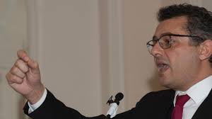 Erhürman'dan Saner'e: Önemli olan kimin kapattığı değil