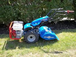 Garden tillers break up the ground and soil in your yard, making it easier to plant new shrubs, trees and outdoor plants. Tiller 8hp Rear Tined Rentals Bloomington Il Where To Rent Tiller 8hp Rear Tined In Normal Il Bloomington Illinois Peoria Champaign Springfield Decatur Lincoln