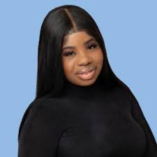 As I have some new connections allow me to introduce myself: I am Maria…