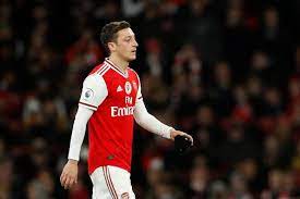 Arsenal De Mesut Ozil Gozden Cikarildi Yildiz Futbolcu Premier Lig Deki 25 Kisilik Kadroya Da Dahil Edilmedi Independent Turkce