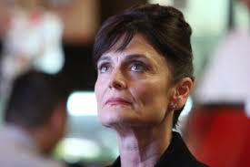 Angela Petrelli's Instagram, Twitter & Facebook