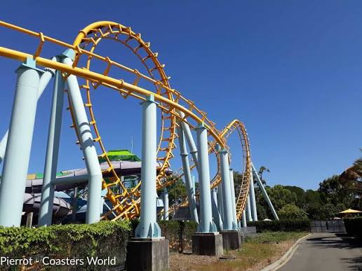 Gold Coaster • Dreamworld • Captain Coaster