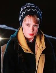 Home Alone 2 Like It But I Don T Like This Kid Tim Curry Made This One Pretty Cool Home Alone Movie Macaulay Culkin Home Alone