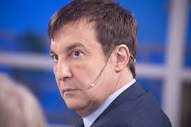 Peña hizo un fuerte descargo en su programa de televisión que se emite por telefé, en el que se indignó por los ataques del diputado y de una red de twitteros que la identificaron con el hashtag #lapeteradelpresidente. Paulo Vilouta Defendio A Florencia Pena Y Fue Contra Fernando Iglesias Tiene Que Moderarse Espectaculo El Intransigente