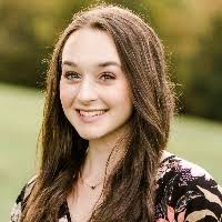 Kristin Handy's Instagram, Twitter & Facebook