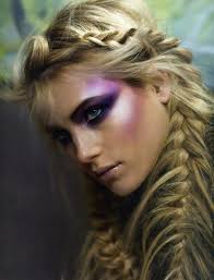 Although it may be said that beauty lies in the beholder. Ethereal Beauty I Love Doing Intricate Braids With My Daughter S Hair Now If Only I Could Do Something Like Hair Styles Princess Hairstyles Beautiful Hair