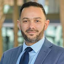 A Moore School Operations and Supply Chain Management class recently  assisted McLeod Health with their operating room critical supplies process  improvement project. Carmen Winfield, McLeod Health Vice President of  Supply Chain, said