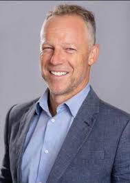 Students with 40% or higher can retake module exam