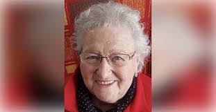 Tia Sydney's Instagram, Twitter & Facebook