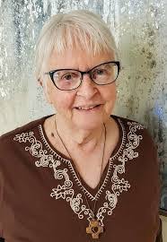 Jeanne Rollins's Instagram, Twitter & Facebook