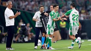 Fidalgo reaparece con el Betis después de tres jornadas sin minutos