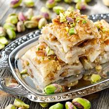 Baklavas Aux Fruits Secs Baklava Alimentation Patisserie Orientale