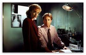 The X Files Wallpaper X Files Mulder Mulder Scully