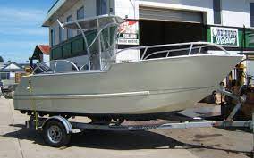 Welded Aluminum Boats It S Something You Earn Through Thousands Of Customer Experiences And Countless Miles Of Water History Aluminum Boat Boat Boat Building