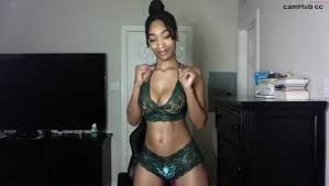 Sexyslimjayyy Fuck Pussy with Dildo