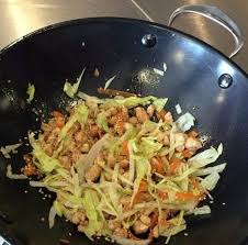 Wok De Poulet Au Sesame Chou Chinois Et Carottes Recettes Wok Cuisine Au Wok Wok De Poulet