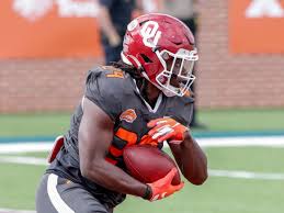 While he's expected to be a third day prospect, he doesn't enter the draft with a ton of carries and little tread. Rhamondre Stevenson 2021 Nfl Draft Profile Last Word On Nfl