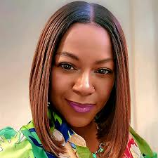 Stephanie Passmore's Instagram, Twitter & Facebook