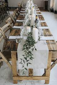 24 Cool Minimalist Wedding Decor Ideas Minimalist Wedding Decor Rustic Long Burlap Tablerunner Wit Wedding Table Decorations Rustic Table Decor Wedding Table