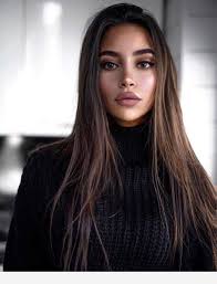 Isabelle Greenwood's Instagram, Twitter & Facebook