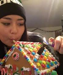 Gingerbread house bong🔥🔥🔥