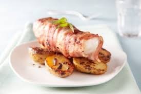 Recette De Pave De Cabillaud En Croustillant De Lard Pommes De Terre Grenailles Confites Parfumees A La Tapenade Facile Et Rapide Recette Pomme De Terre Grenaille Recettes De Cuisine Cuisine Poisson