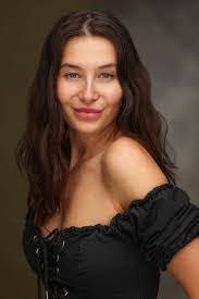 Maria Rake's Instagram, Twitter & Facebook