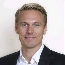 Christopher Thiel's Instagram, Twitter & Facebook