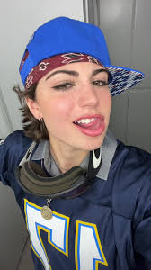 you are what you eat guess im billie eilish #billieeilish #wlw #lgbt #lgbtq  #billie #guess #billieeilishedits #billieeilishfan