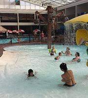 View Of Pool Bar In The East Courtyard Picture Of Adventureland Inn Altoona Tripadvisor
