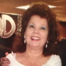 Surviving Sixteen : Knaps, Tina Prima: Amazon.com.tr: Kitap