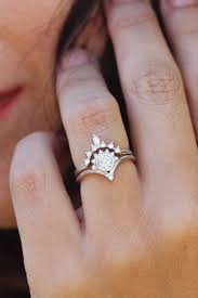 Diamond Unique Engagement Rings Set Valentia Romi Diamond Etsy Wedding Rings Vintage Unique Engagement Ring Settings Diamond Wedding Rings Sets
