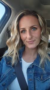 If it's not simple, I'm not using it. #FACTS Im about as basic as it comes  with makeup and im a-ok 👌 with that! My go to makeup items: 💄Think Big  Mascara