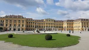 Check spelling or type a new query. 20 Grunde Wien Zu Lieben Von Schloss Schonbrunn Bis Zur Donau Stiegers Kreuzfahrten Tipps
