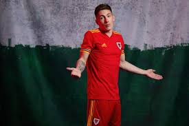 Harry wilson claims wales striker kieffer moore would worry any defender in world football. Y9ra B7m Szqdm