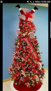 For this christmas decoration, you will begin with two plates. Santa Stop Here Christmas Tree Santa Legs Lollipops Red And White Tree Candy Tree Ribbon Tree C Christmas Tree Merry Christmas Baby Christmas Decorations