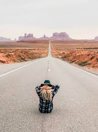 Monument Valley, Utah #runawaycampers #dontyouwannarunaway (Photo by Charles  Moman)