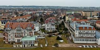 Kühlungsborn wird wegen seines weitläufigen, von der stadt umschlossenen waldes auch die grüne stadt am meer genannt. Neues Ambiente Fur Schloss Am Meer Und Hansa Haus In Kuhlungsborn