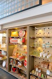 Smart Shelf Display Store Shelves Design Furniture Store Display Retail Store Design